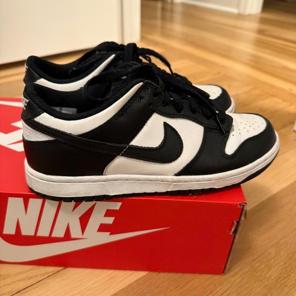 Nike Dunk Low Pandas Black/White - Picture 6 of 8